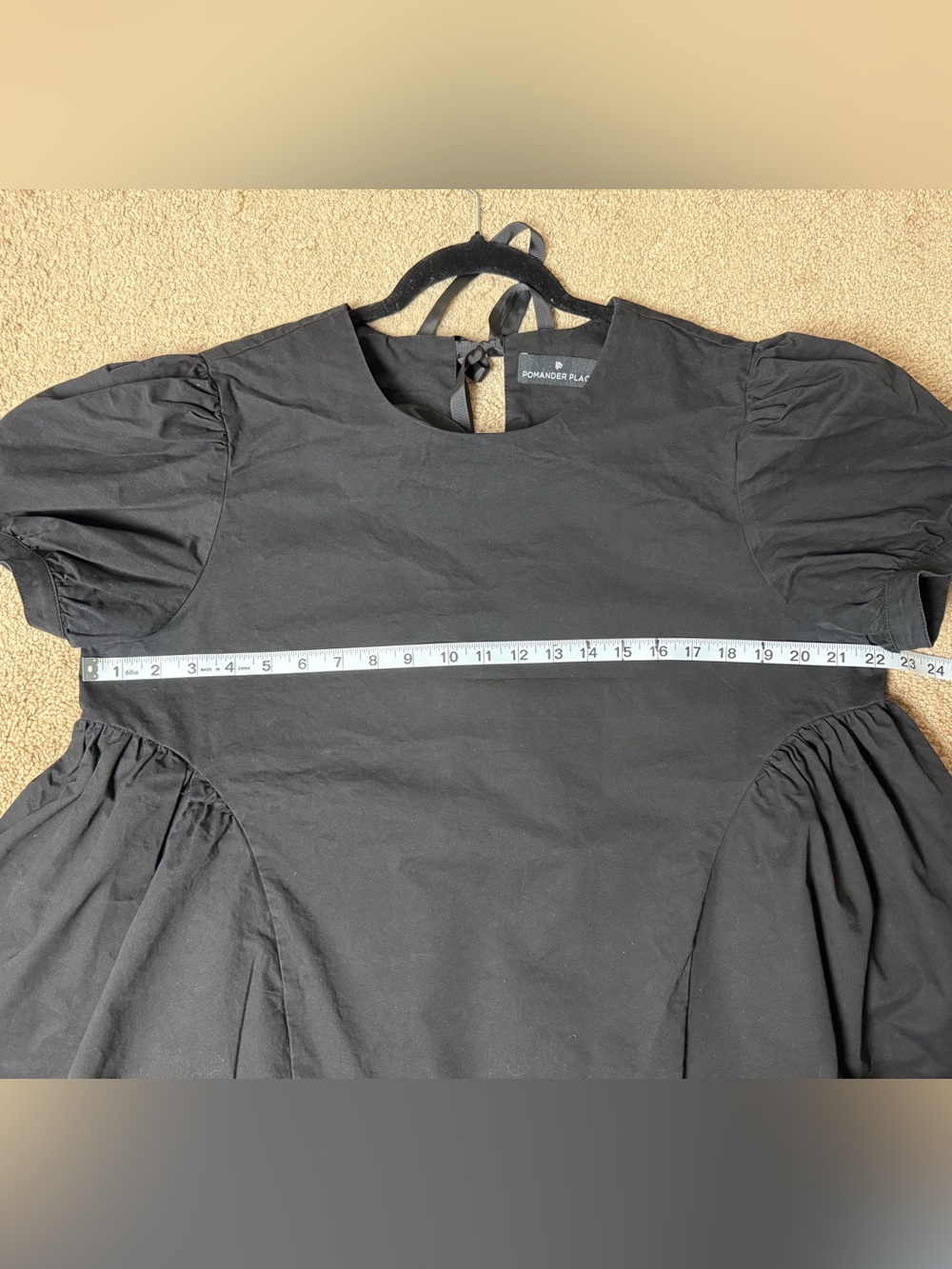 Pomander Place Julianna bow back puff sleeve top - Picture 5 of 6